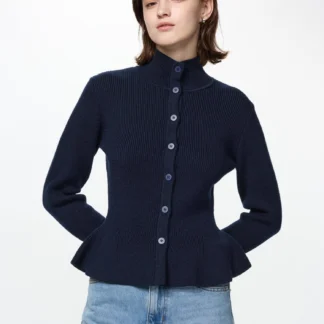 UNIQLO メリノペプラムカーディガン