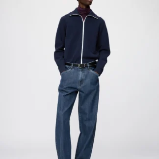 UNIQLO バレルジーンズ