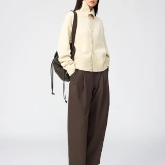 UNIQLO タックバレルレッグパンツ