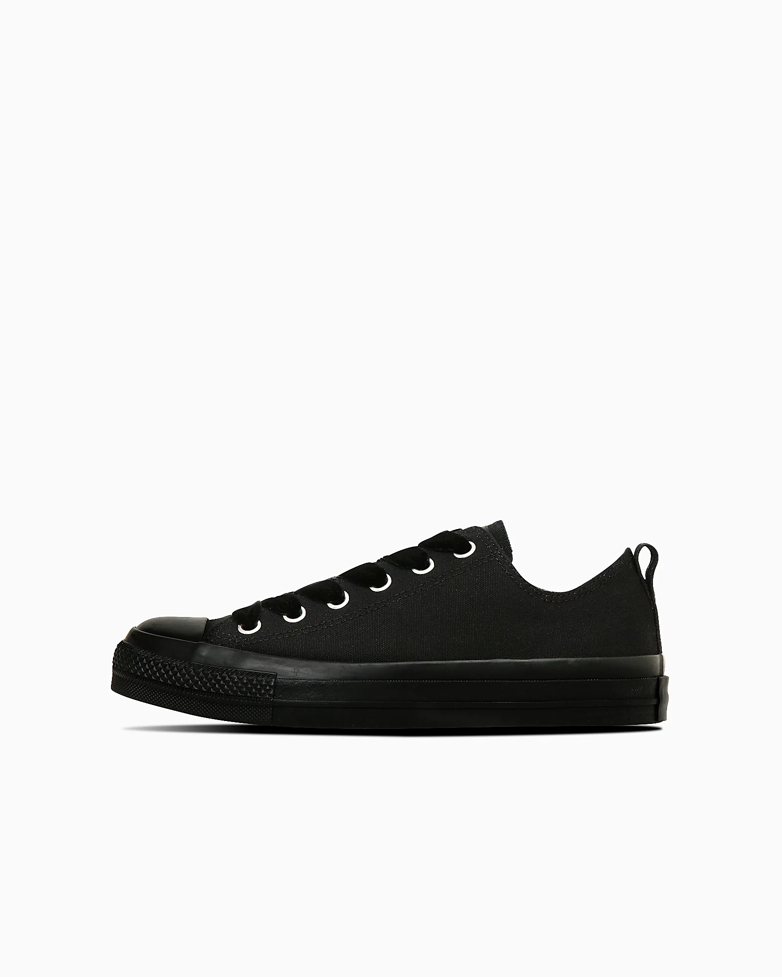 Converse ALL STAR®-ын эсрэг OX