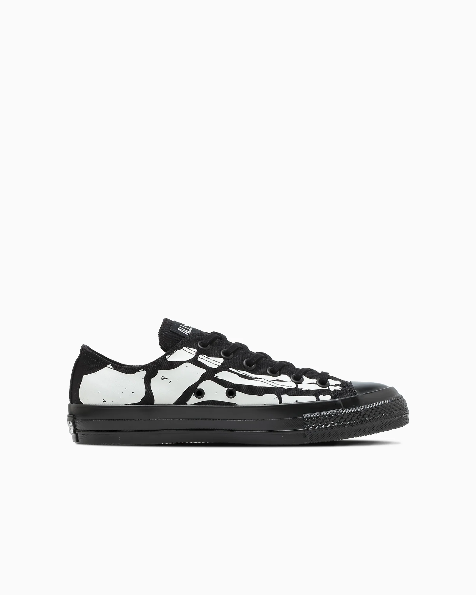 Converse Бүх оддын настай ясны хээний үхэ? - Image 3