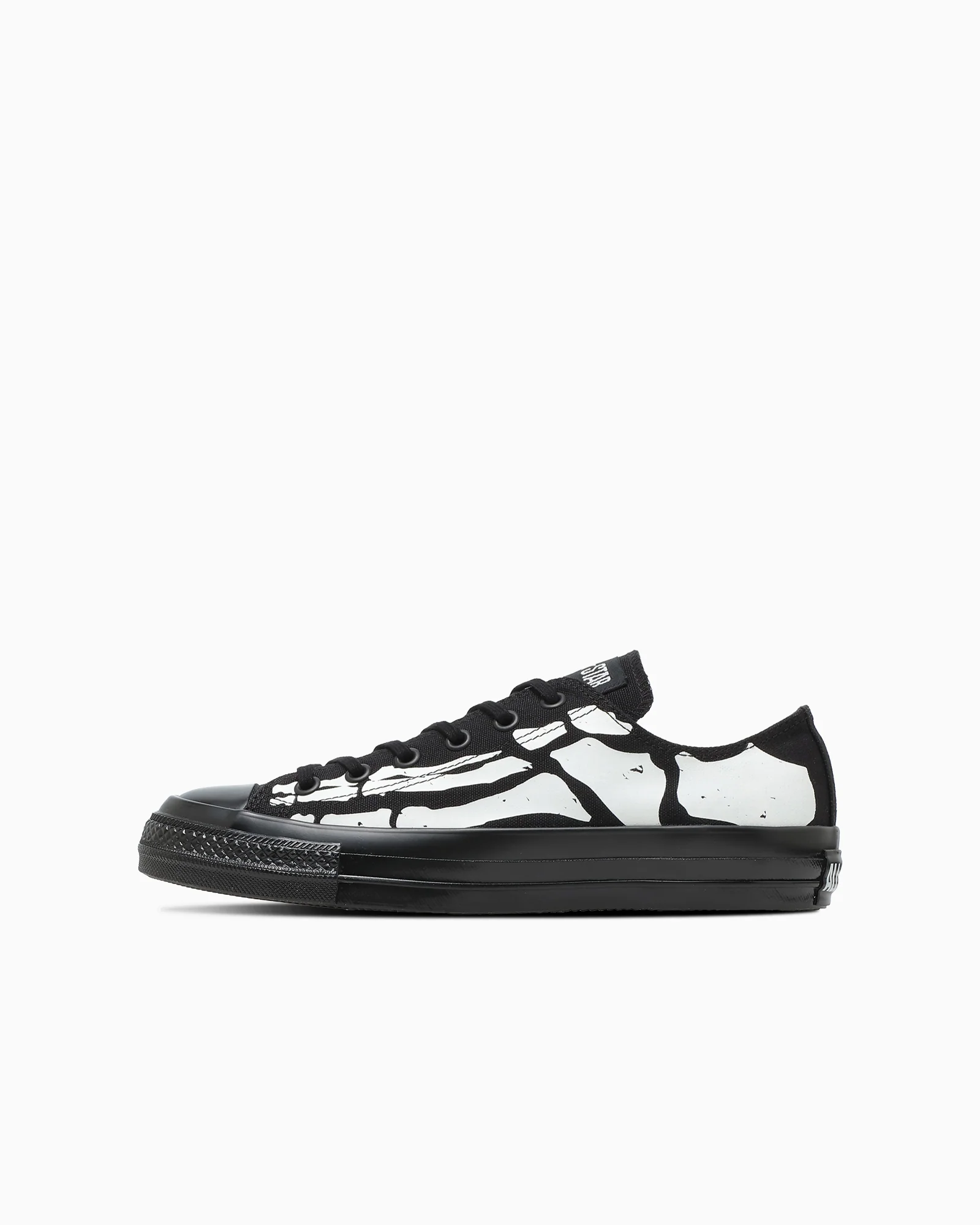 Converse Бүх оддын настай ясны хээний үхэ?