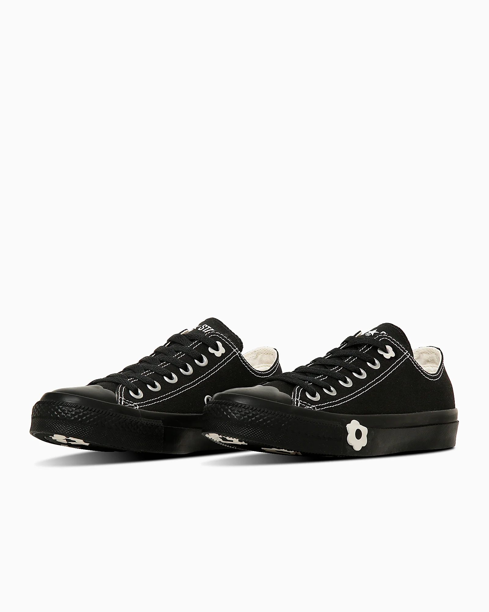 Converse Бүх оддын цэцэгчин үхэ? - Image 2