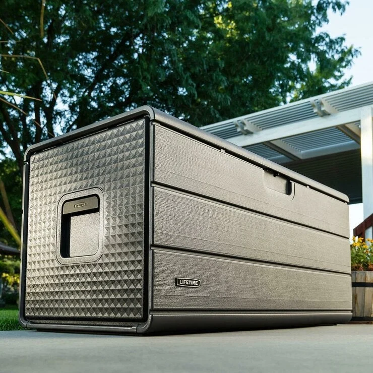 COSTCO LIFETIME 170 Gallon (643L) Deck Box