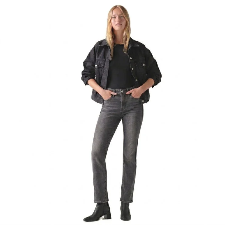 COSTCO Levis Womens Classic Straight Jeans