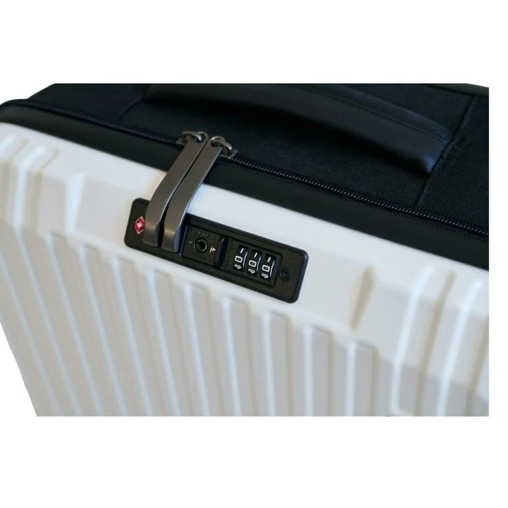 COSTCO SCANDINAVIAN FOREST Foldable suit case 32L - Image 5