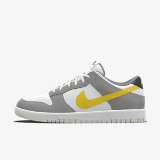 NIKE ダンク LOW By You — カスタム ウィメンズシューズ