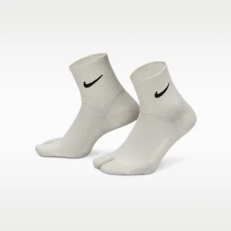 NIKE エブリデイ プラス "Rift" — ライトウェイト スプリットトゥ アンクル ソックス