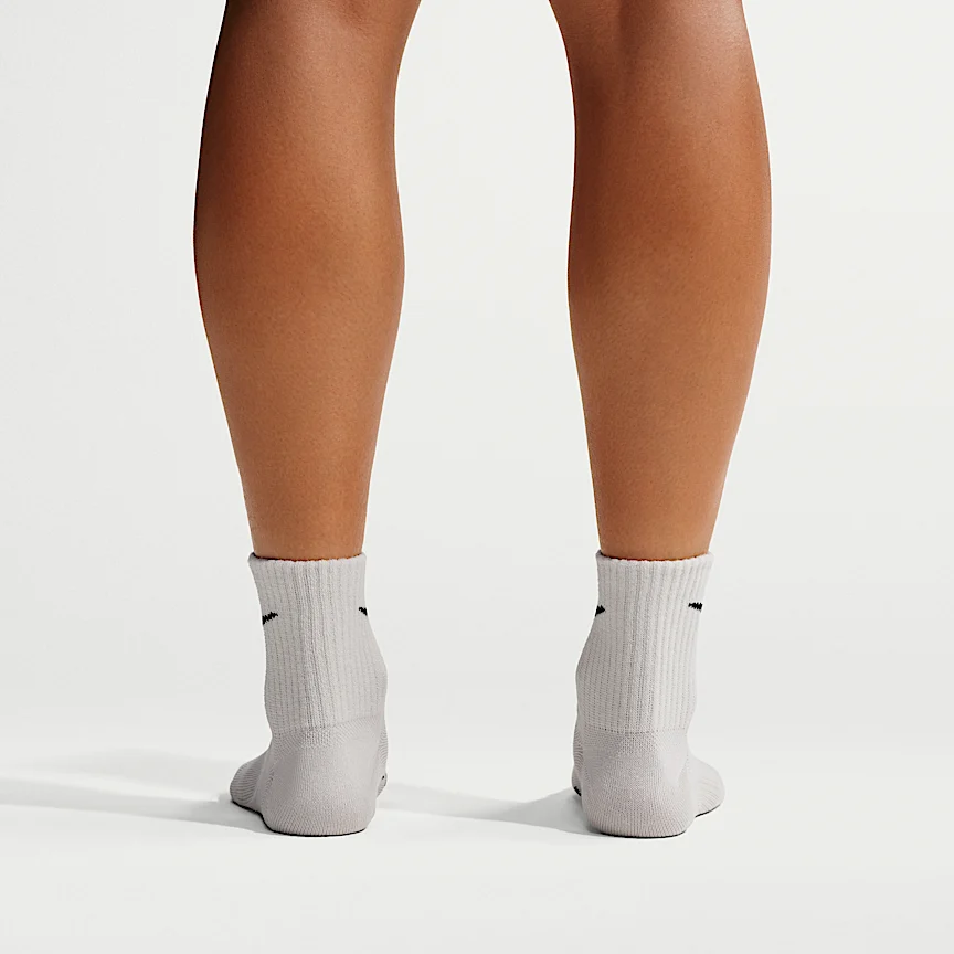 NIKE エブリデイ プラス "Rift" — ライトウェイト スプリットトゥ アンクル ソックス - Image 3