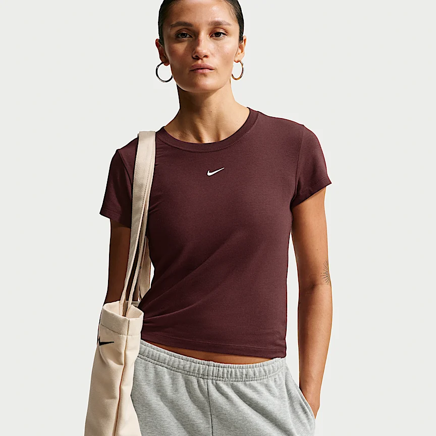 NIKE スポーツウェア チル ニット — ウィメンズ Tシャツ