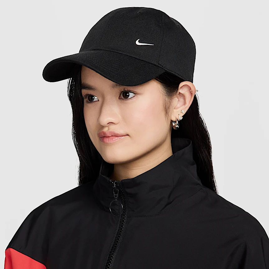 NIKE Club — Unstructured Cap