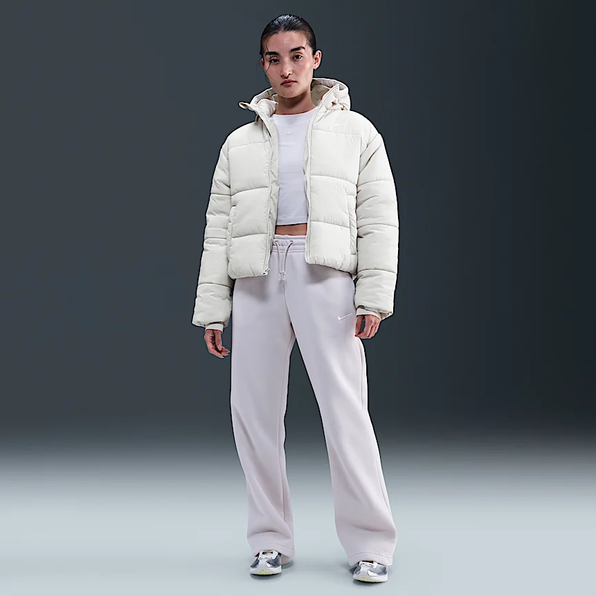 NIKE スポーツウェア クラシック パファー — ウィメンズ Therma-FIT ルーズ フーデッド ジャケット - Image 4