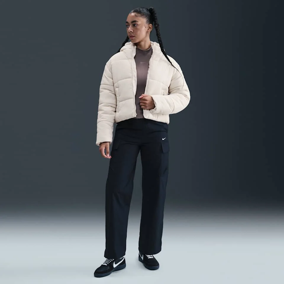 NIKE スポーツウェア クラシック パファー — ウィメンズ Therma-FIT ルーズ フーデッド ジャケット - Image 6