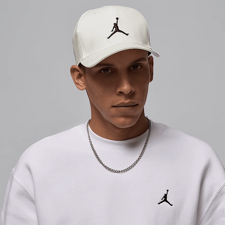 NIKE ジョーダン ライズ — ストラクチャード カーブド ビル キャップ