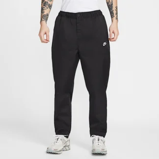 NIKE クラブ — メンズ ウーブン テーパード パンツ