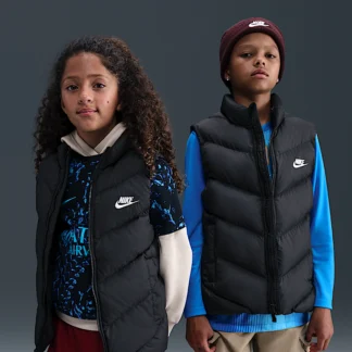 NIKE スポーツウェア オールデイ プレー — ジュニア Therma-FIT ルーズフィット パファー ベスト