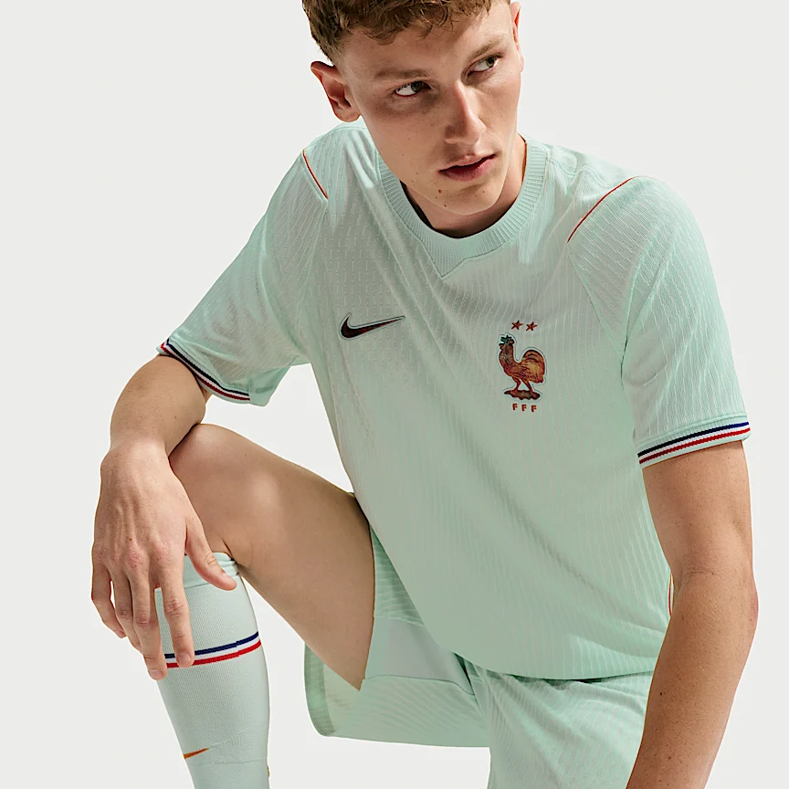 NIKE フランス ナショナルチーム 2026 マッチ アウェイ — メンズ ナイキ Aero-FIT サッカー ユニフォーム トップス - Image 3