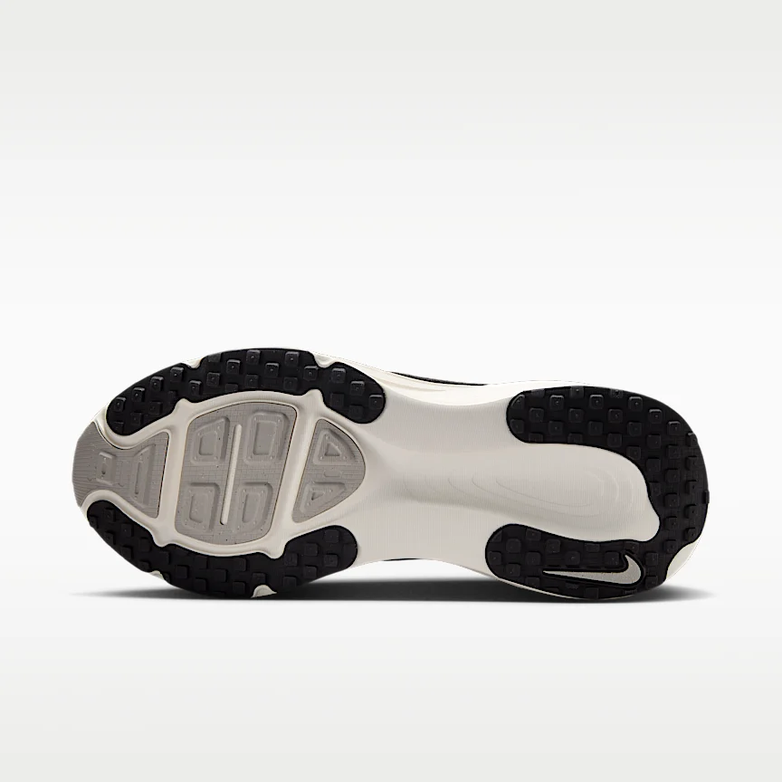 NIKE Vomero 18 — Women's Road Running Shoes (Wide) - Image 2