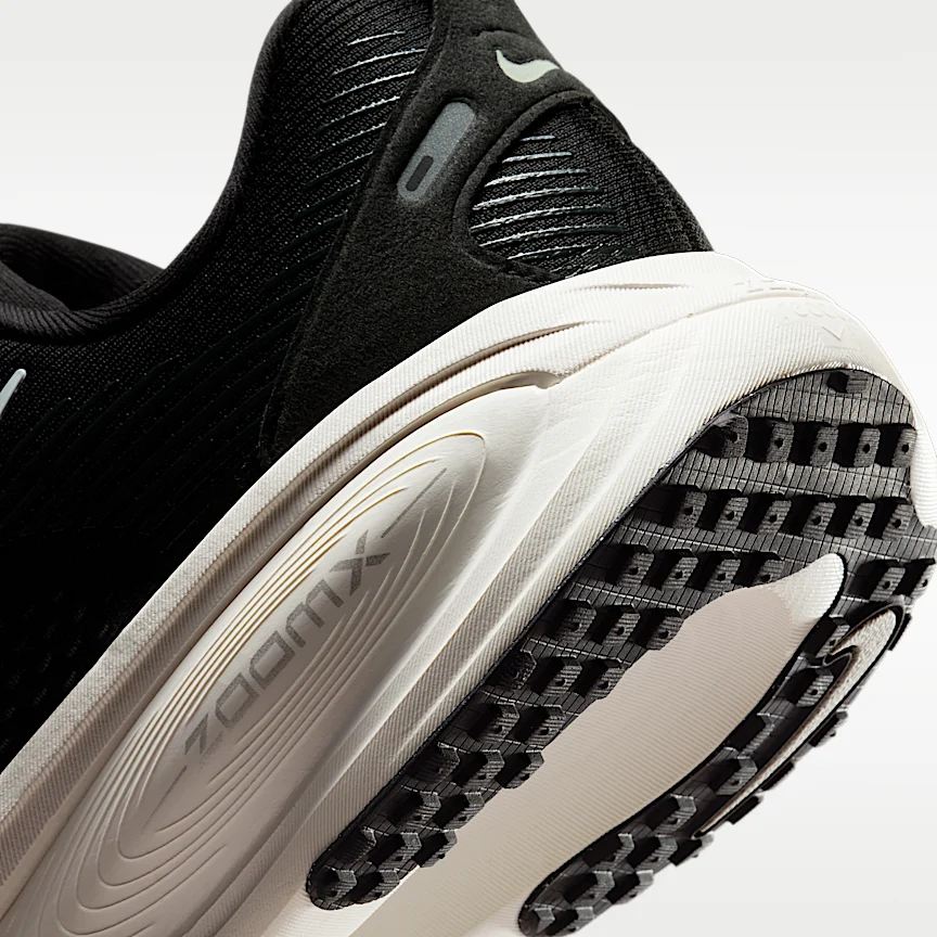 NIKE Vomero 18 — Women's Road Running Shoes (Wide) - Image 8