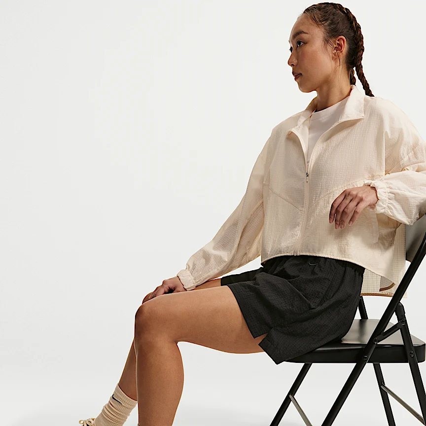 NIKE スポーツウェア — ウィメンズ ルーズ ハイウエスト 軽量リップストップ ショートパンツ - Image 4