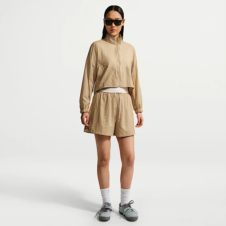 NIKE スポーツウェア — ウィメンズ ルーズ ハイウエスト 軽量リップストップ ショートパンツ