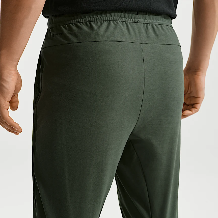 NIKE Tech — メンズ Dri-FIT ショリ ニット パンツ - Image 3