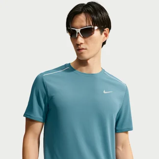 NIKE マイラー — メンズ Dri-FIT UV プロテクション ショートスリーブ ランニングトップ