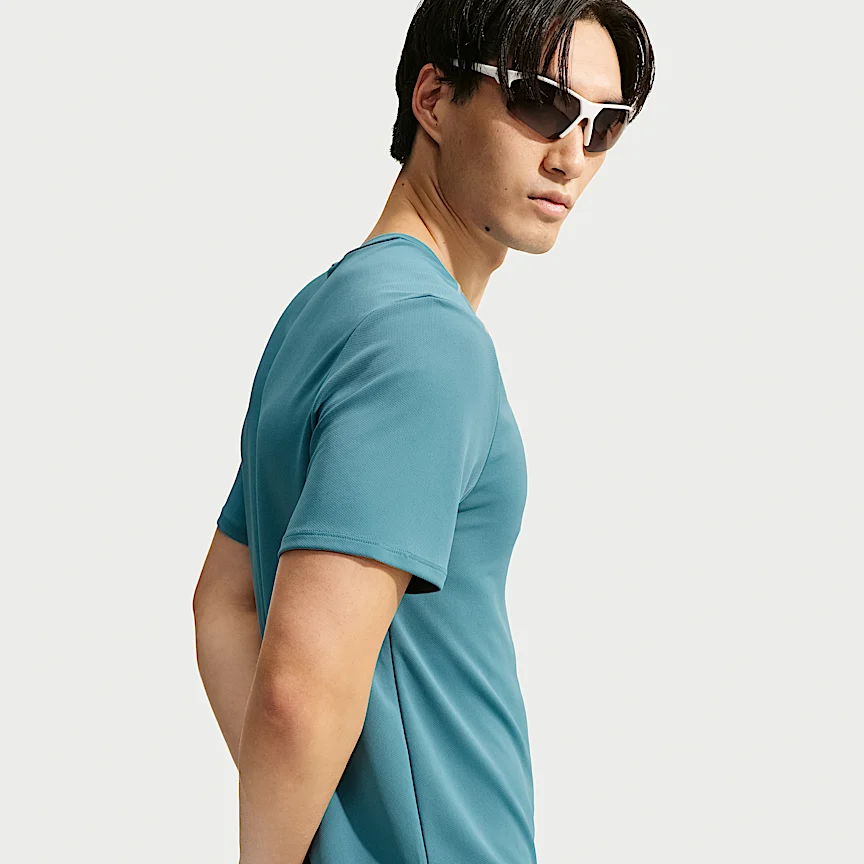 NIKE マイラー — メンズ Dri-FIT UV プロテクション ショートスリーブ ランニングトップ - Image 2