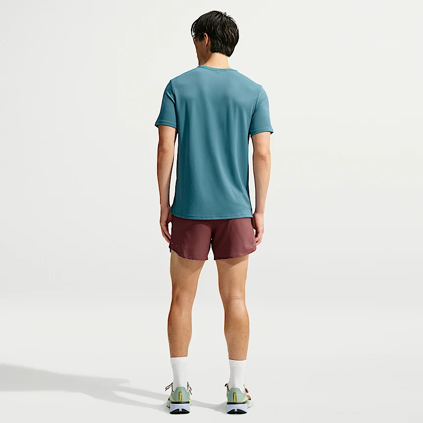 NIKE マイラー — メンズ Dri-FIT UV プロテクション ショートスリーブ ランニングトップ - Image 5