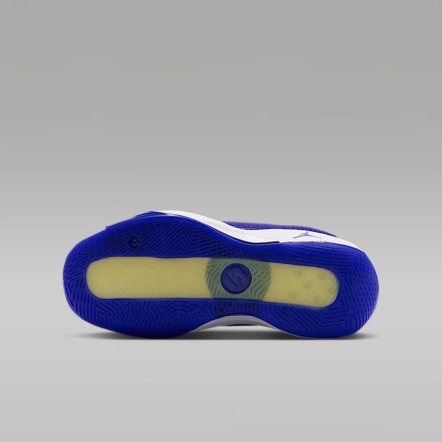 NIKE Luka 77 — Big Kids' Basketball Shoes - Image 2
