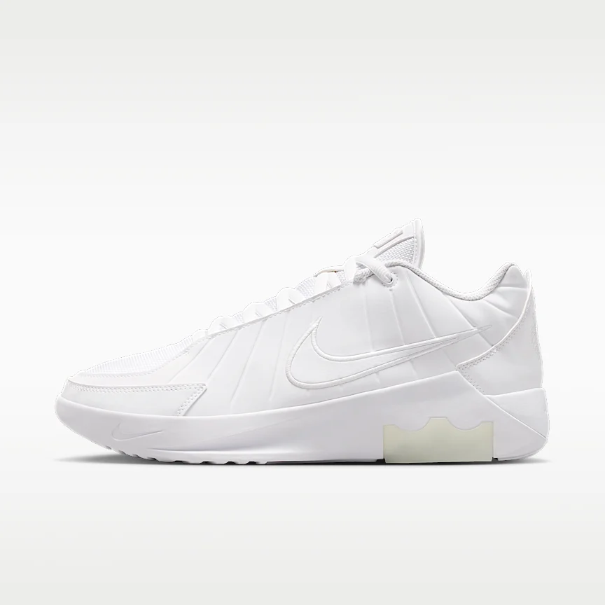NIKE レブロン ウィットネス 9 EP — バスケットボールシューズ