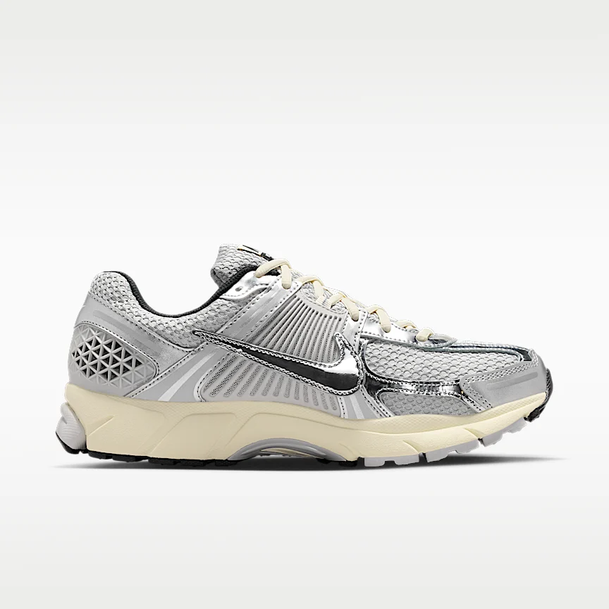 NIKE Zoom Vomero 5 — Men's Shoes - Image 3