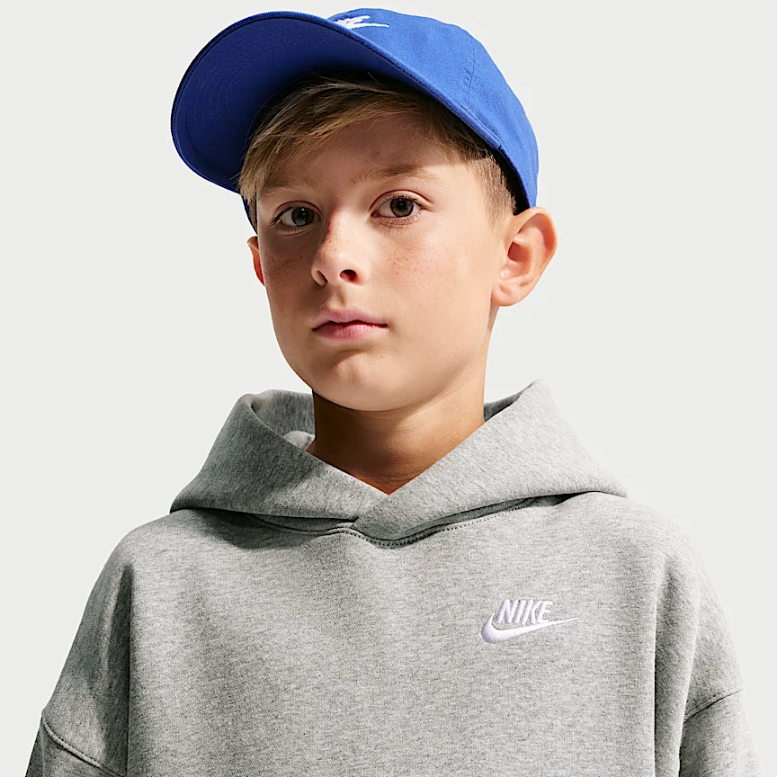 NIKE Sportswear Club Fleece — Big Kids' Oversized Hoodie - Image 3