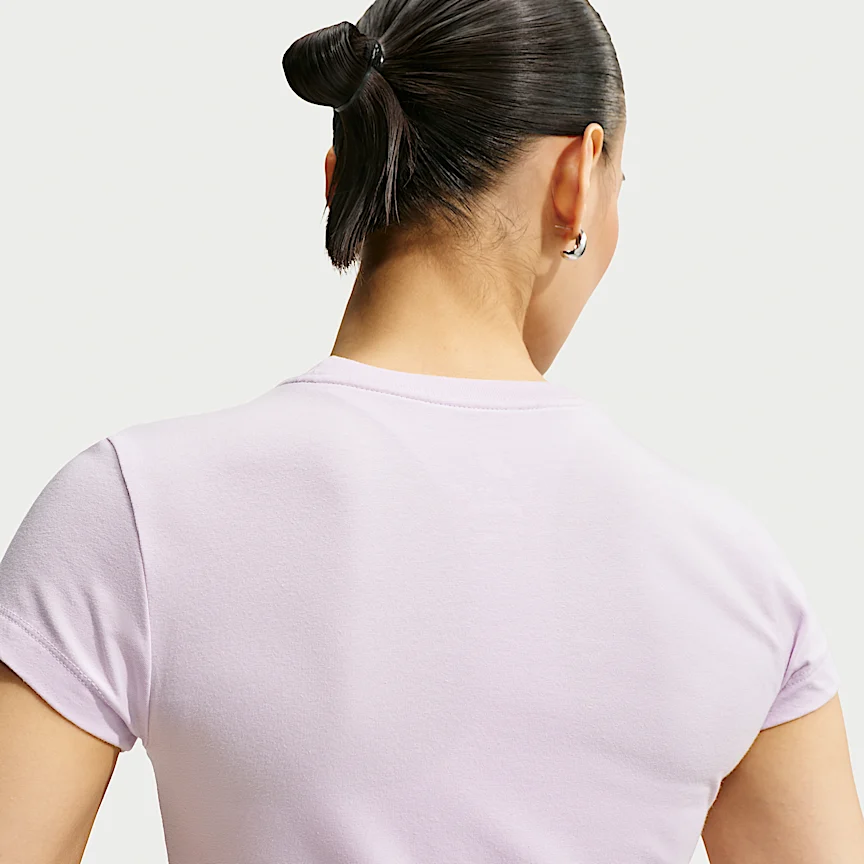 NIKE スポーツウェア チル ニット — ウィメンズ スリム モッドクロップド Tシャツ - Image 2