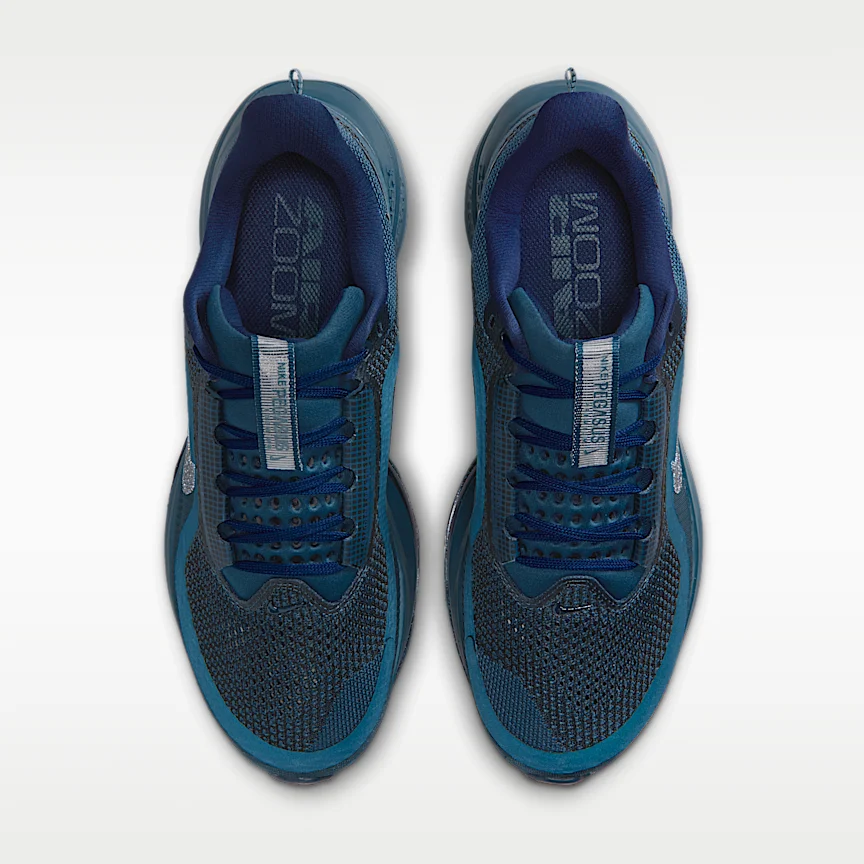 NIKE ペガサス プレミアム ウィズ スワロフスキー® クリスタルズ — ウィメンズ ロードランニングシューズ - Image 4