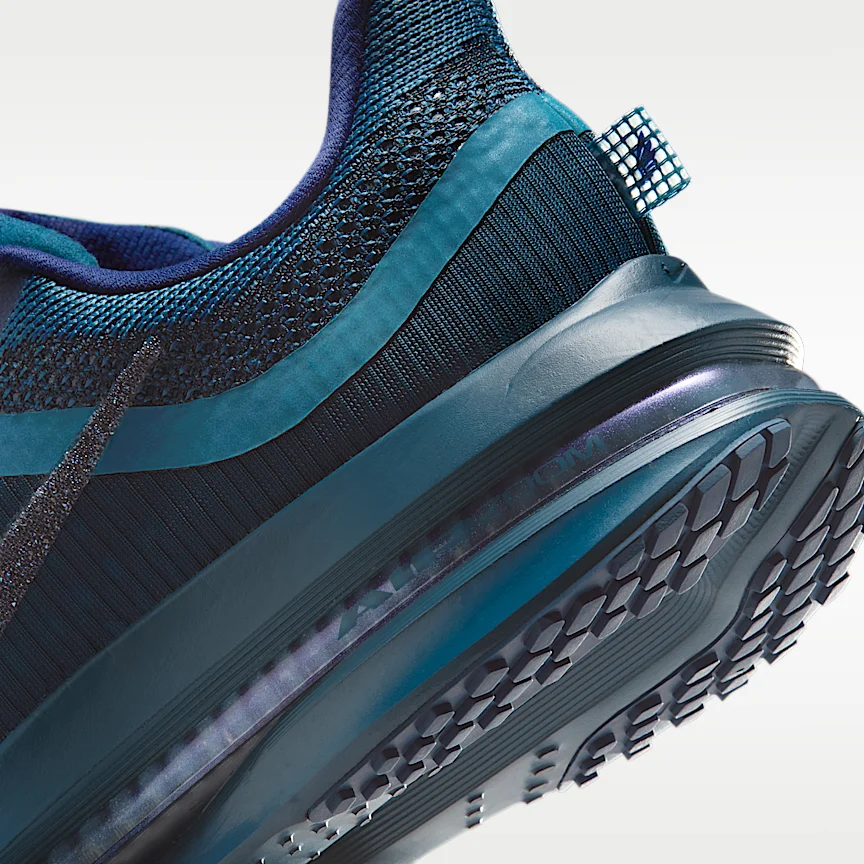 NIKE ペガサス プレミアム ウィズ スワロフスキー® クリスタルズ — ウィメンズ ロードランニングシューズ - Image 8