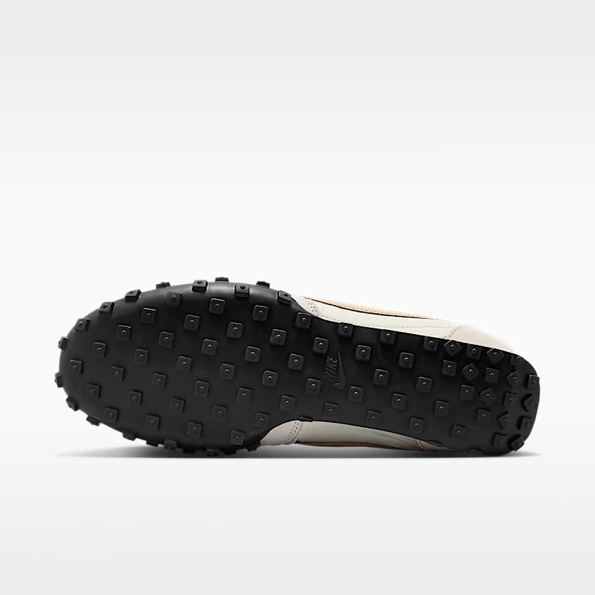 NIKE ワッフル レーサー — メンズシューズ - Image 2