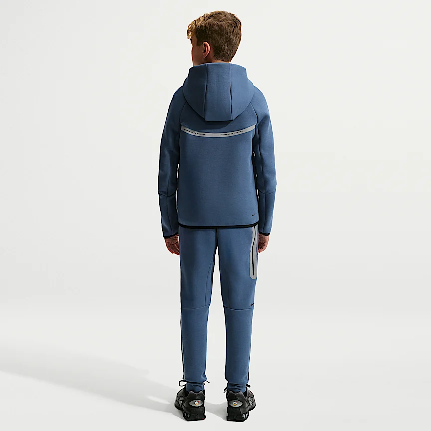 NIKE スポーツウェア テック フリース — ジュニア フルジップ パーカー リフレクティブ (再帰反射) デザインのアクセント付き - Image 5