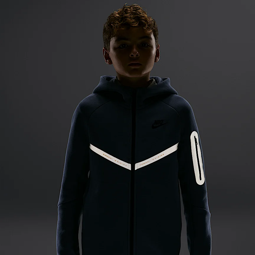NIKE スポーツウェア テック フリース — ジュニア フルジップ パーカー リフレクティブ (再帰反射) デザインのアクセント付き - Image 6