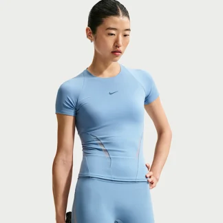 NIKE ユニバーサ — ウィメンズ メッシュ ショートスリーブ トップス