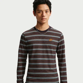 NIKE スポーツウェア — ロングスリーブ Tシャツ