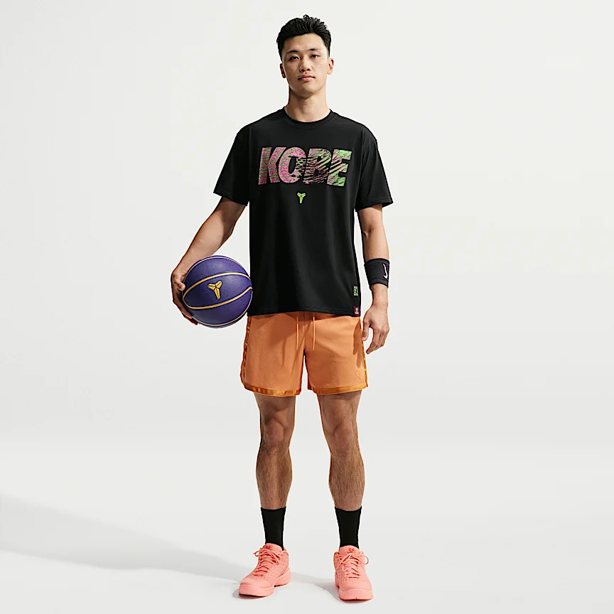 NIKE コービー マンバキュリアル — メンズ バスケットボール Tシャツ - Image 4