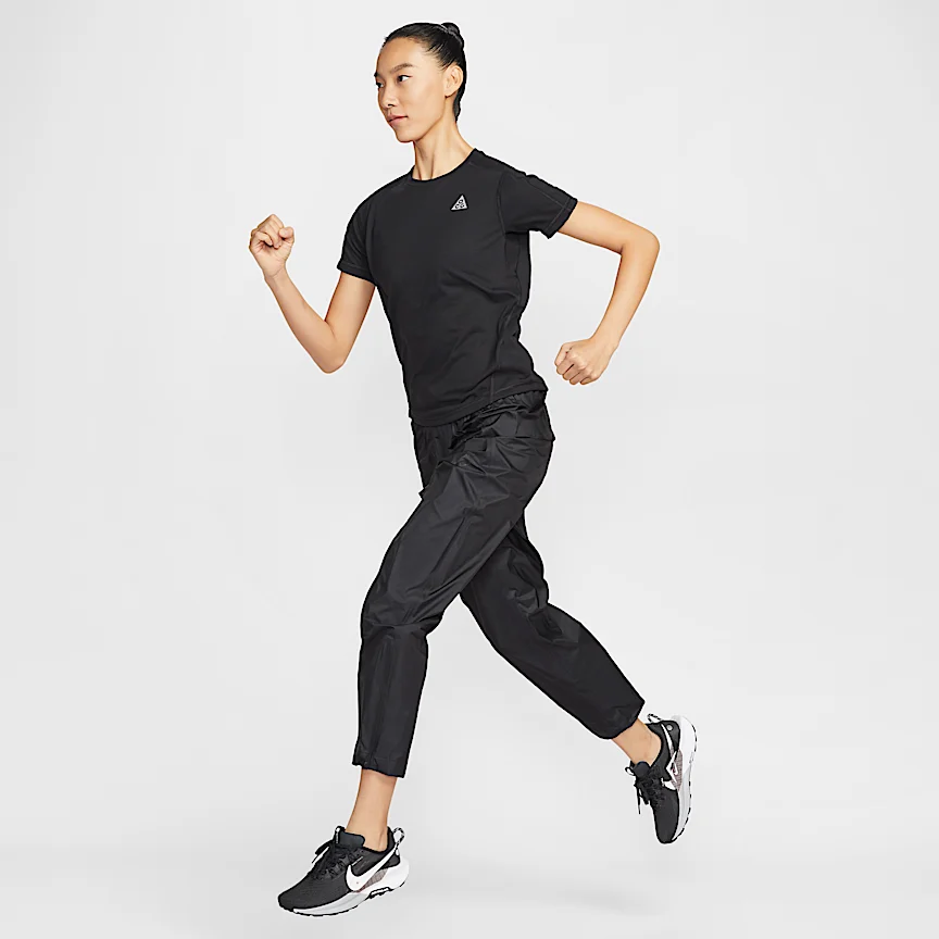 NIKE ACG — ウィメンズ Dri-FIT ショートスリーブ トレイルランニング トップス - Image 7