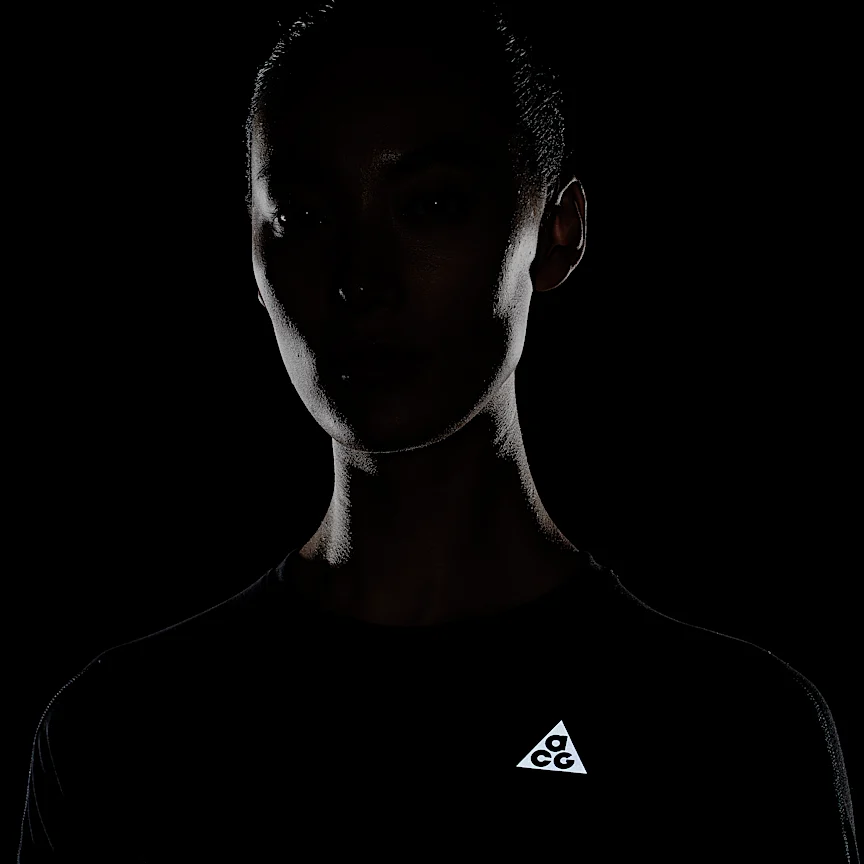 NIKE ACG — ウィメンズ Dri-FIT ショートスリーブ トレイルランニング トップス - Image 8