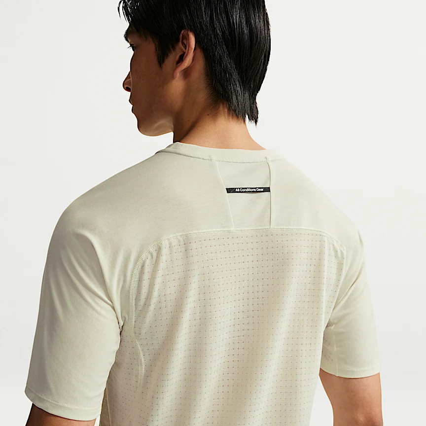 NIKE ACG ソーラー チェイス — メンズ Dri-FIT ADV トレイルランニングトップス - Image 2