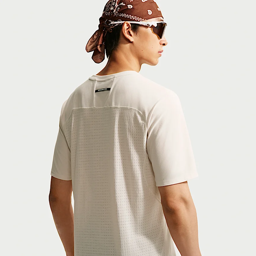 NIKE ACG ソーラー チェイス — メンズ Dri-FIT ADV トレイルランニングトップス - Image 2