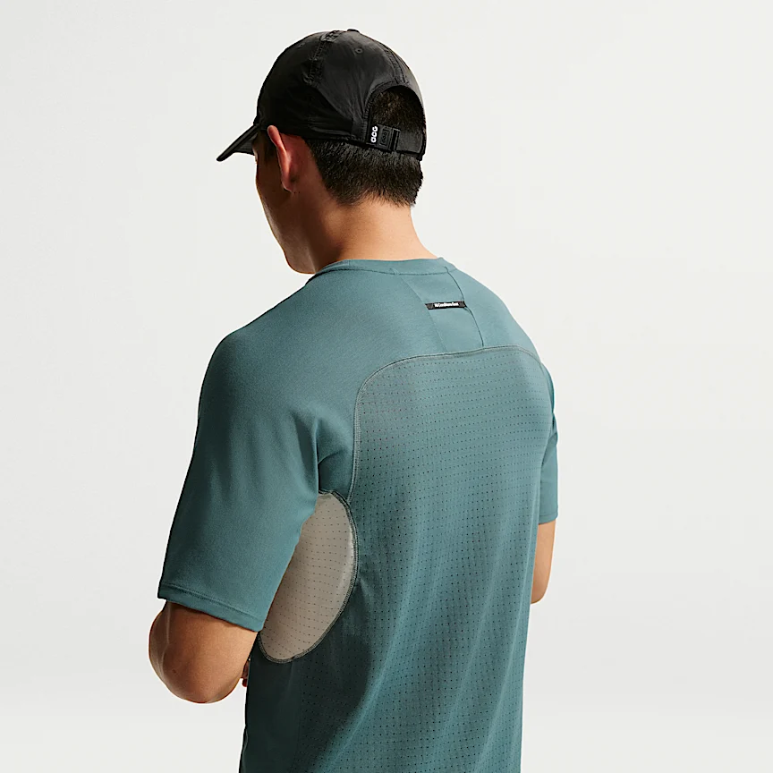 NIKE ACG ソーラー チェイス — メンズ Dri-FIT ADV トレイルランニングトップス - Image 2