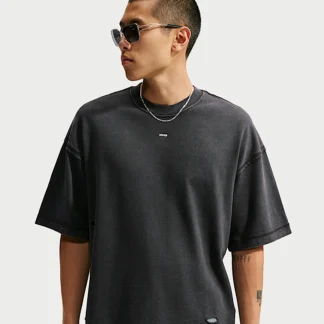 NIKE スポーツウェア — メンズ T シャツ