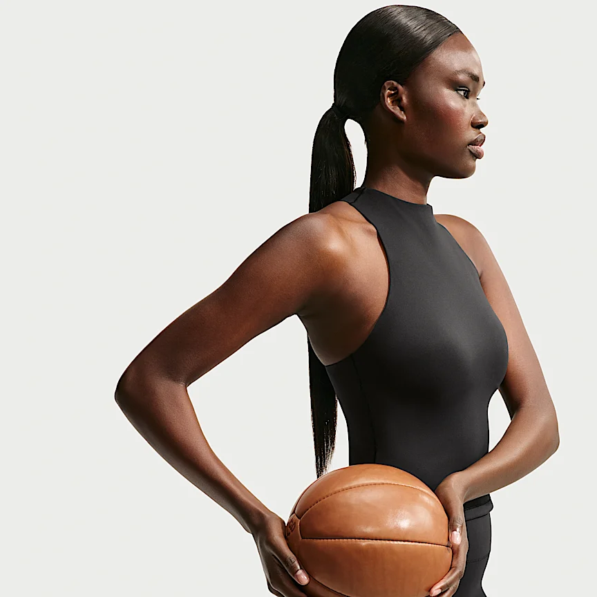 NIKE NikeSKIMS Matte — ウィメンズ モックネック レーサーバック タンクトップ - Image 3