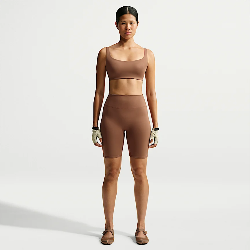 NIKE NikeSKIMS Matte — ウィメンズ スクープネック ブラ - Image 4